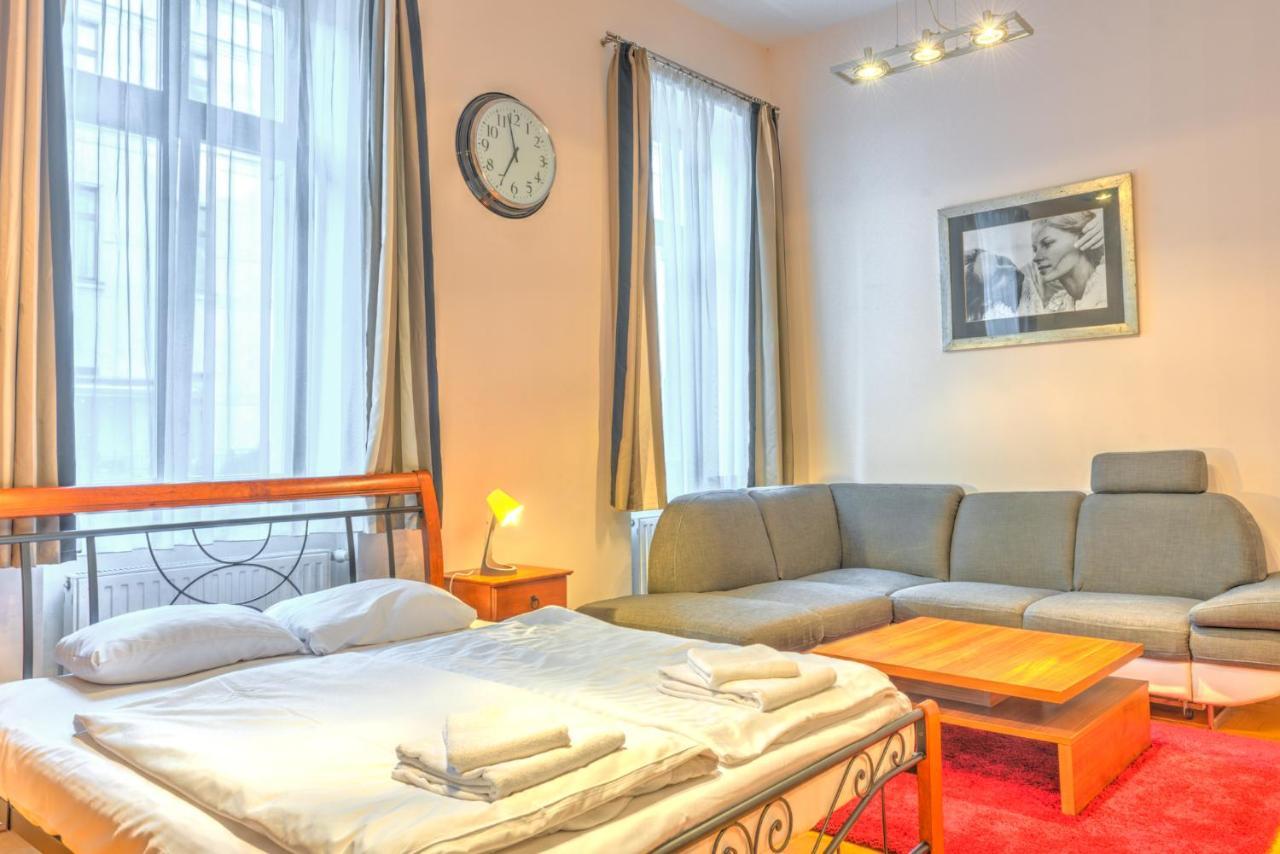 Aparthotel Capital 4*